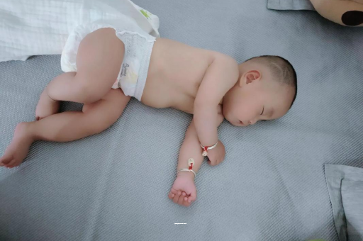 南漳73码适合多大宝宝穿